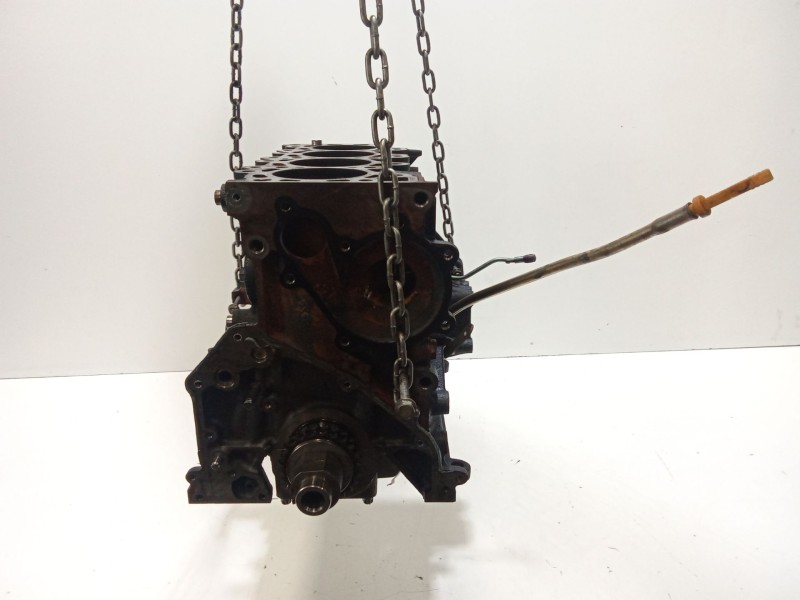 Recambio de bloque para nissan almera tino (v10) 2.2 dci referencia OEM IAM YD22  
