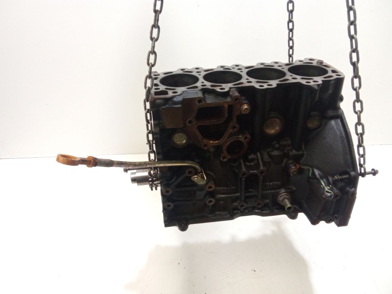 Recambio de bloque para nissan almera tino (v10) 2.2 dci referencia OEM IAM YD22  