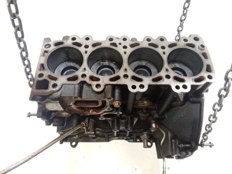 Recambio de bloque para nissan almera tino (v10) 2.2 dci referencia OEM IAM YD22  