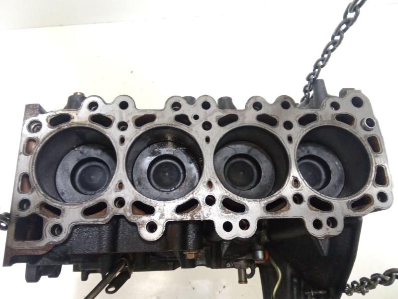 Recambio de bloque para nissan almera tino (v10) 2.2 dci referencia OEM IAM YD22  