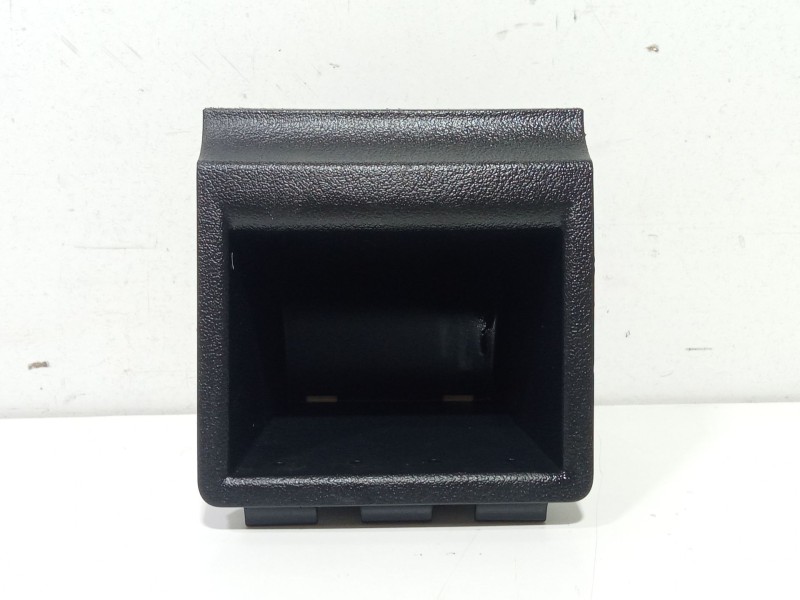 Recambio de cenicero para audi a3 (8p1) 1.6 tdi referencia OEM IAM 8P0863351D  