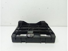 Recambio de moldura para audi a3 (8p1) 1.6 tdi referencia OEM IAM 8P0906131   2