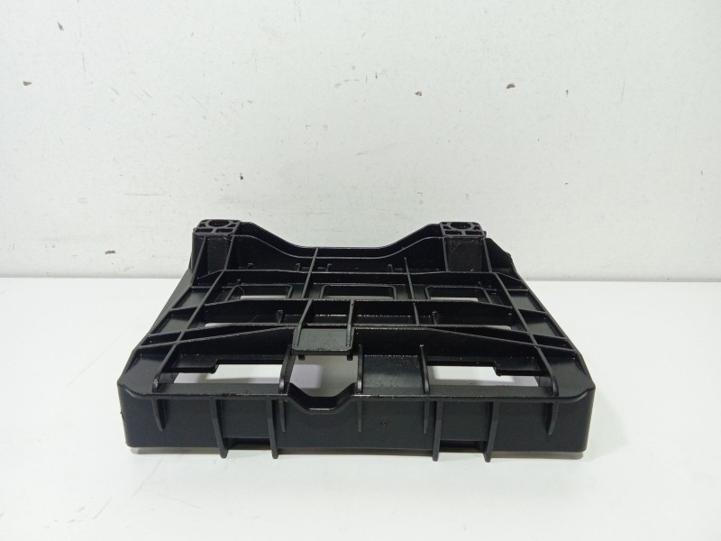 Recambio de moldura para audi a3 (8p1) 1.6 tdi referencia OEM IAM 8P0906131  