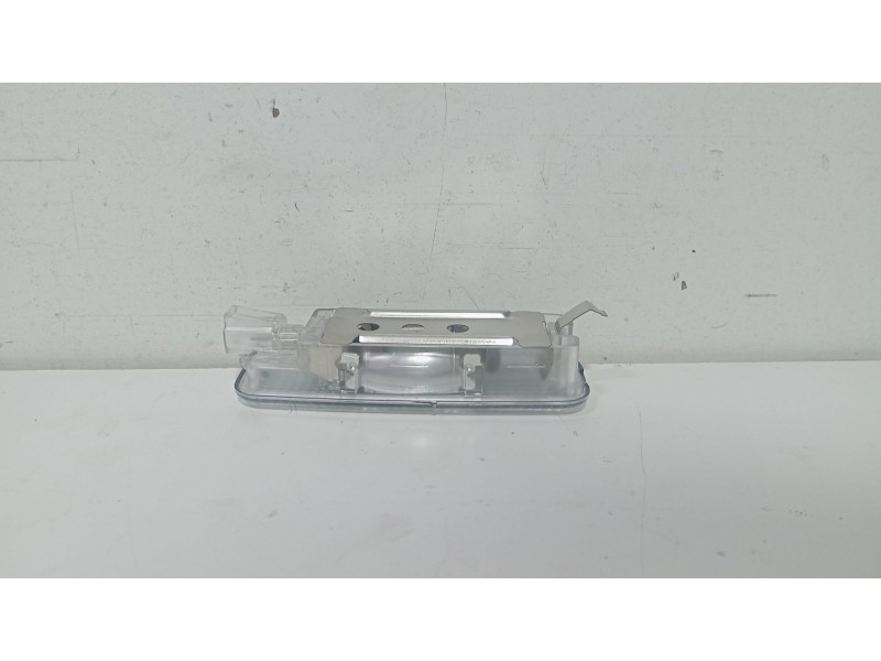 Recambio de piloto matricula para audi a6 c6 (4f2) 2.4 referencia OEM IAM 4D0947105A  