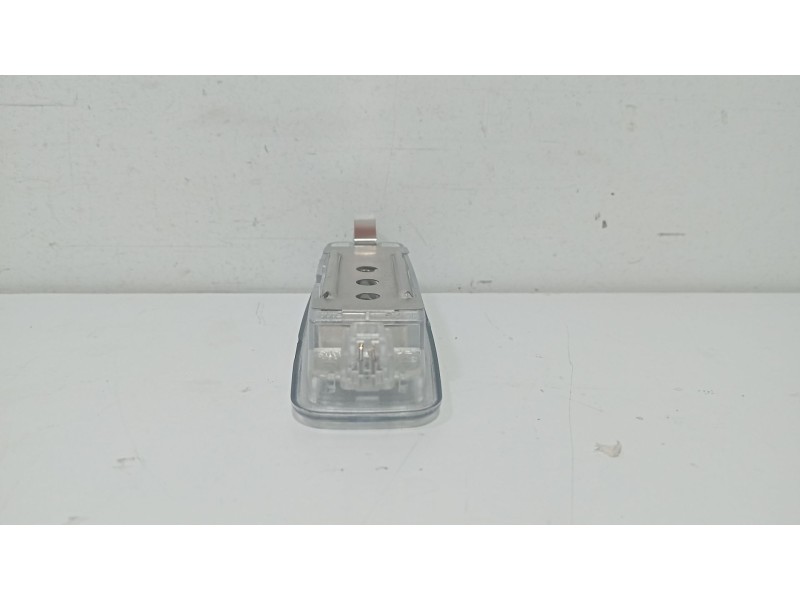 Recambio de piloto matricula para audi a6 c6 (4f2) 2.4 referencia OEM IAM 4D0947105A  