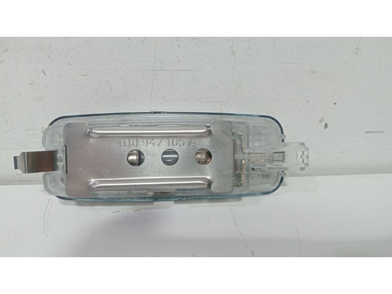 Recambio de piloto matricula para audi a6 c6 (4f2) 2.4 referencia OEM IAM 4D0947105A  