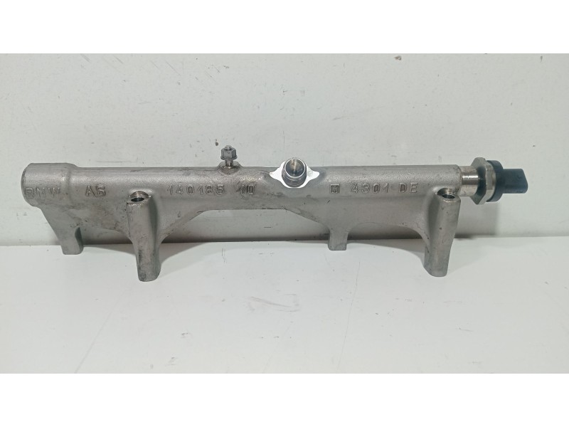 Recambio de rampa inyectora para bmw x1 (f48) xdrive 20 i referencia OEM IAM 14018510  