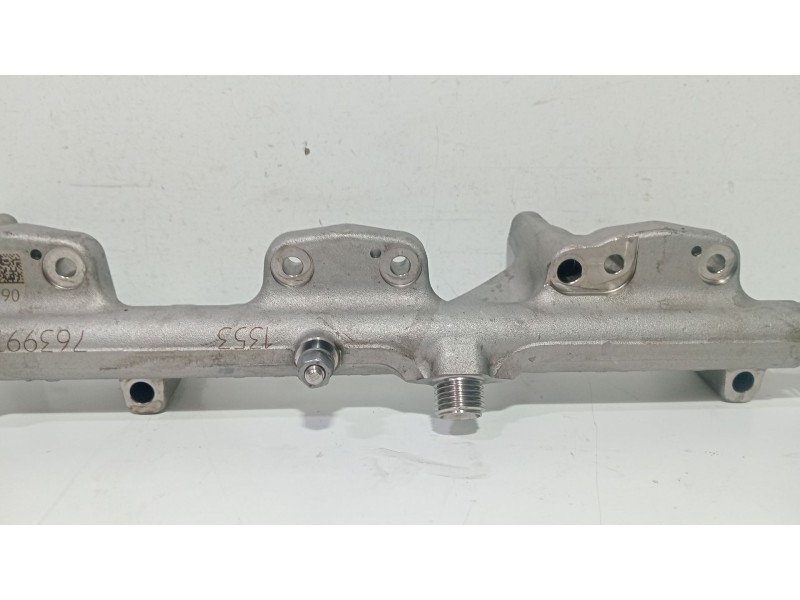 Recambio de rampa inyectora para bmw x1 (f48) xdrive 20 i referencia OEM IAM 14018510  