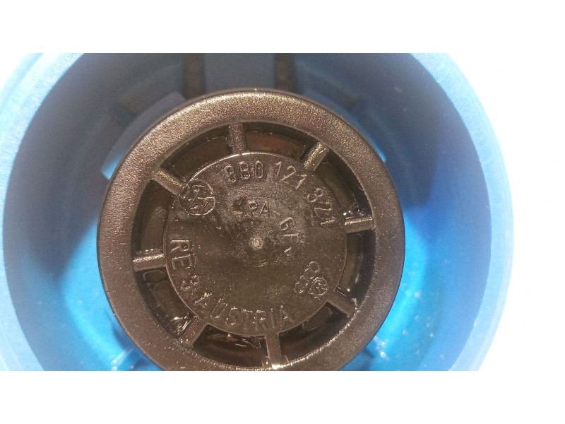 Recambio de deposito expansion para audi a3 (8p1) 1.6 tdi referencia OEM IAM 3B0121321  