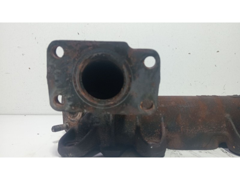 Recambio de colector escape para iveco daily iv furgoneta 35c18 v, 35c18 v/p, 35s18 v, 35s18 v/p referencia OEM IAM 504092116  
