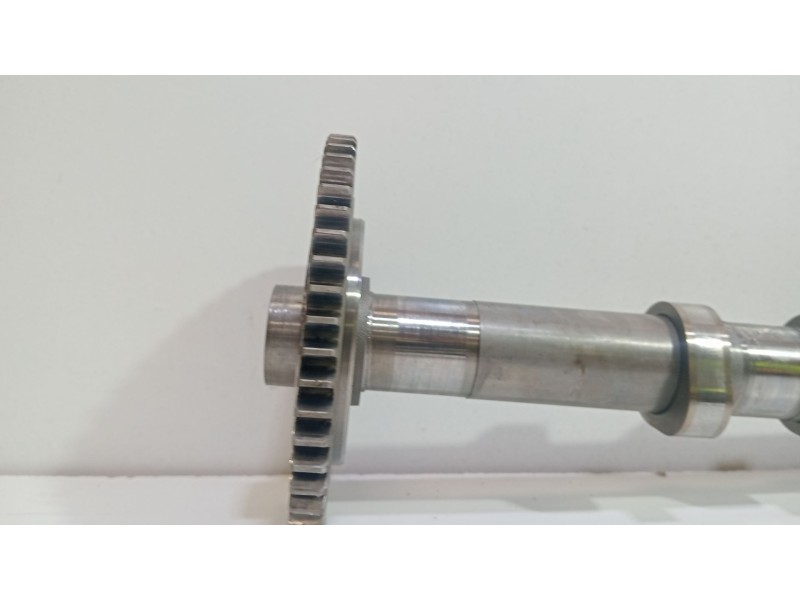 Recambio de arbol de levas para mercedes-benz clase e (w211) e 320 cdi (211.026) referencia OEM IAM A64224502  