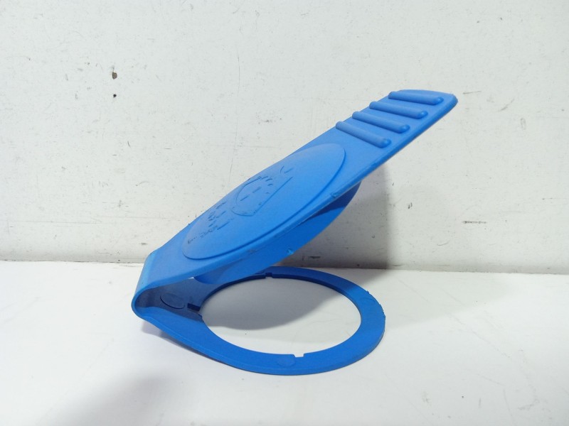 Recambio de deposito limpia para audi a3 (8p1) 1.6 tdi referencia OEM IAM 8D0955455  