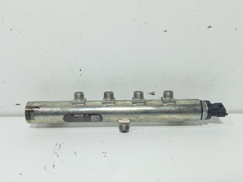 Recambio de rampa inyectora para opel insignia a (g09) 2.0 cdti (68) referencia OEM IAM 55566047  
