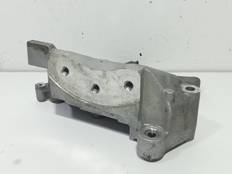 Recambio de soporte motor para opel insignia a (g09) 2.0 cdti (68) referencia OEM IAM 55566020  