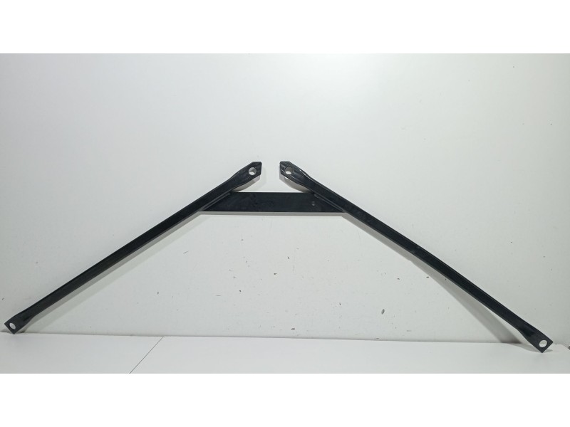 Recambio de travesaño superior para bmw 3 (f30, f80) 318 d referencia OEM IAM 690976101417  