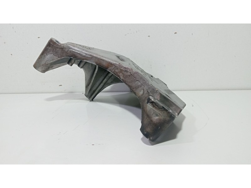 Recambio de soporte motor derecho para audi a3 (8p1) 1.6 tdi referencia OEM IAM 03L199207  