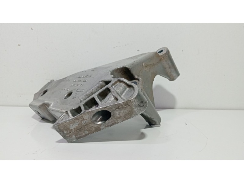 Recambio de soporte motor derecho para audi a3 (8p1) 1.6 tdi referencia OEM IAM 03L199207  