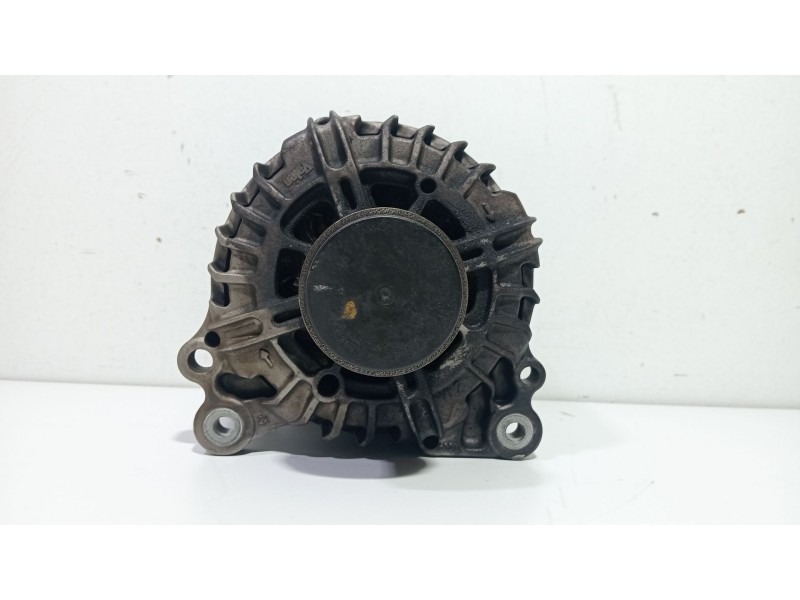 Recambio de alternador para audi a3 (8p1) 1.6 tdi referencia OEM IAM 03L903023A  