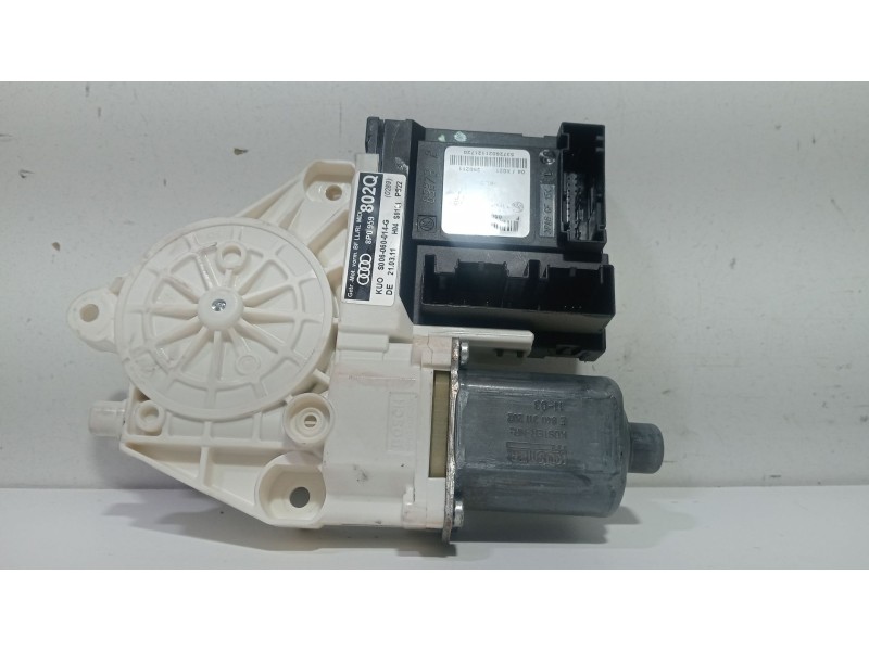 Recambio de motor elevalunas delantero derecho para audi a3 (8p1) 1.6 tdi referencia OEM IAM 8p0959802  