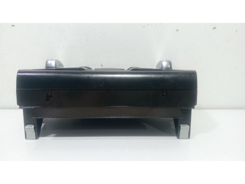 Recambio de mando climatizador para audi a3 (8p1) 1.6 tdi referencia OEM IAM 8p0820043BM  