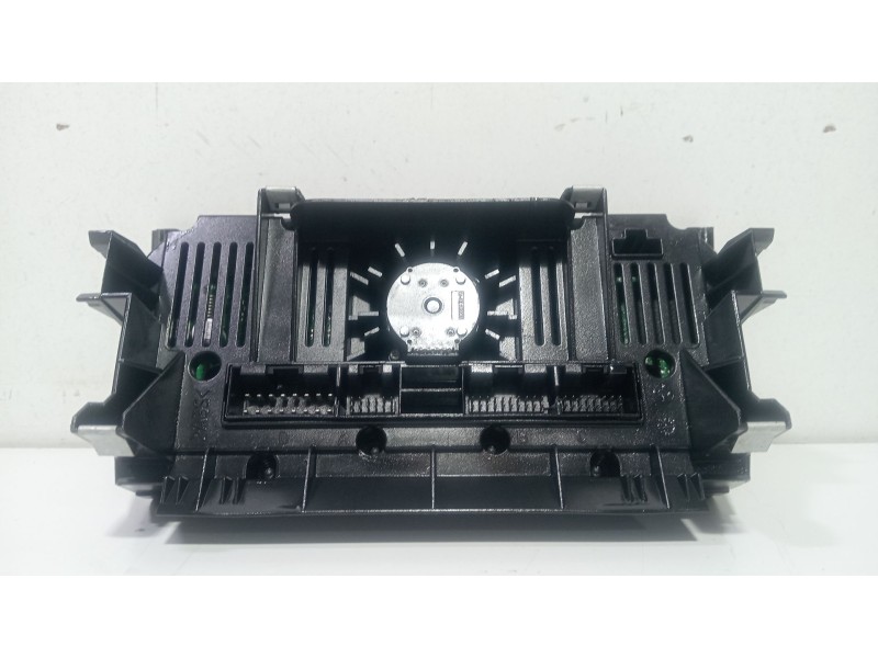 Recambio de mando climatizador para audi a3 (8p1) 1.6 tdi referencia OEM IAM 8p0820043BM  