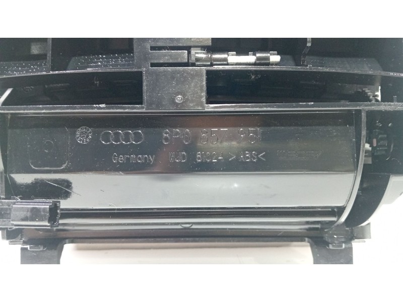 Recambio de cenicero para audi a3 (8p1) 1.6 tdi referencia OEM IAM 8p0857951  