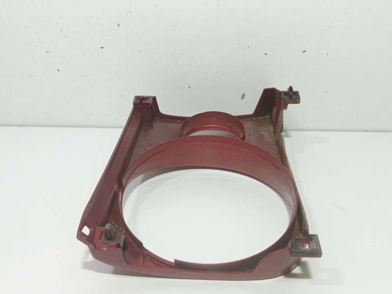 Recambio de molduras delanteras para nissan terrano ii (r20) 2.7 td 4wd referencia OEM IAM 624117F  