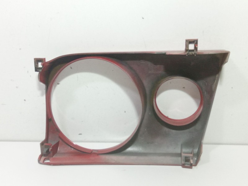 Recambio de molduras delanteras para nissan terrano ii (r20) 2.7 td 4wd referencia OEM IAM 624107F  