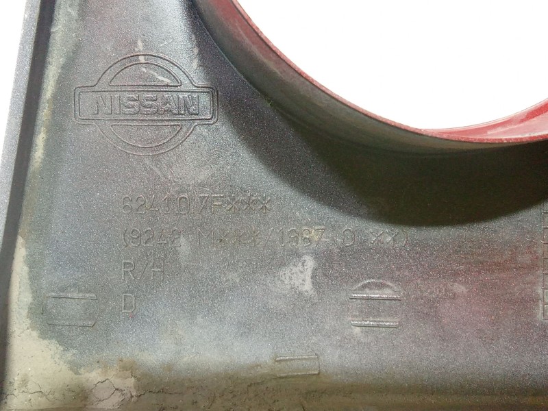 Recambio de molduras delanteras para nissan terrano ii (r20) 2.7 td 4wd referencia OEM IAM 624107F  