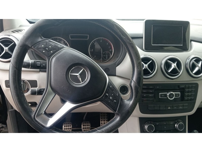 Recambio de volante para mercedes-benz clase b sports tourer (w246, w242) b 180 cdi (246.200) referencia OEM IAM OM 651.901  