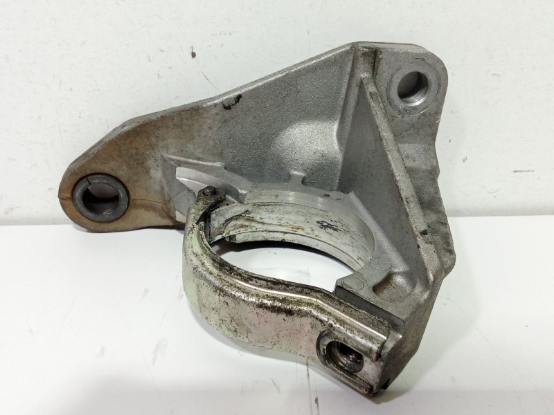 Recambio de soporte motor para renault megane ii berlina 3p confort authentique referencia OEM IAM 8200371715  