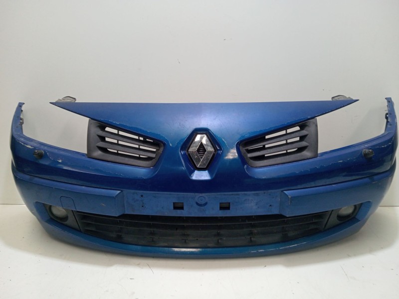 Recambio de paragolpes delantero para renault megane ii berlina 3p confort authentique referencia OEM IAM 620223579R  