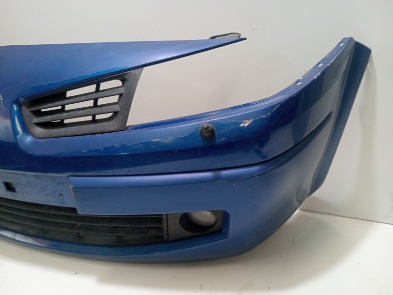 Recambio de paragolpes delantero para renault megane ii berlina 3p confort authentique referencia OEM IAM 620223579R  