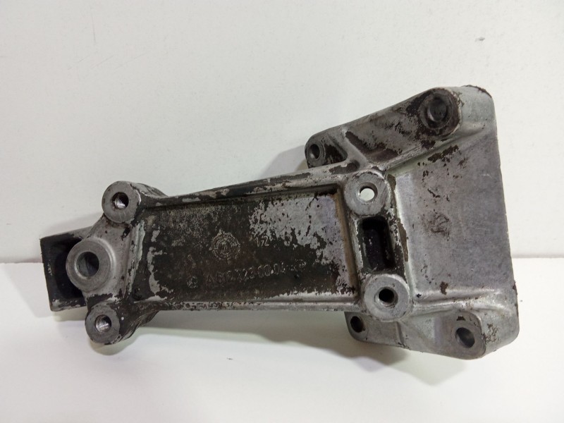 Recambio de soporte motor izquierdo para mercedes-benz sprinter 02.00  caja abierta 2.2 cdi cat referencia OEM IAM A6122230004   Recambio de soporte motor izquierdo para mercedes-benz sprinter 02.00  caja abierta 2.2 cdi cat referencia OEM IAM A6122230004
