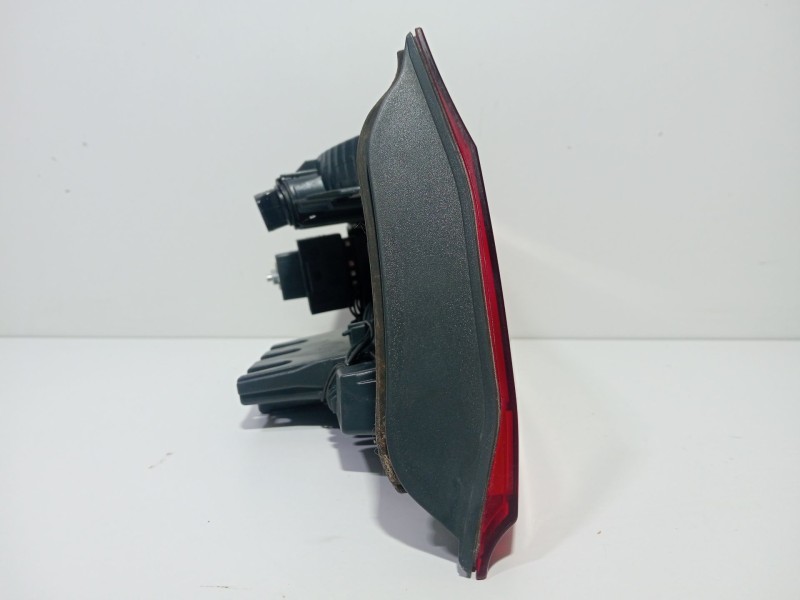 Recambio de piloto trasero derecho interior para bmw 3 (f30, f80) 318 d referencia OEM IAM 63217369120  