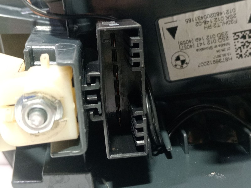 Recambio de piloto trasero derecho interior para bmw 3 (f30, f80) 318 d referencia OEM IAM 63217369120  