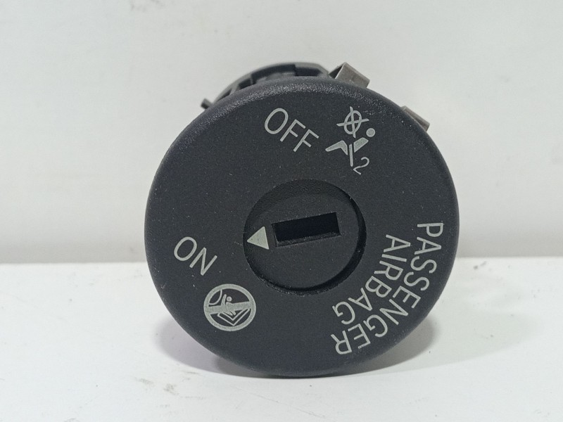 Recambio de interruptor para bmw 3 (f30, f80) 318 d referencia OEM IAM 932650101  