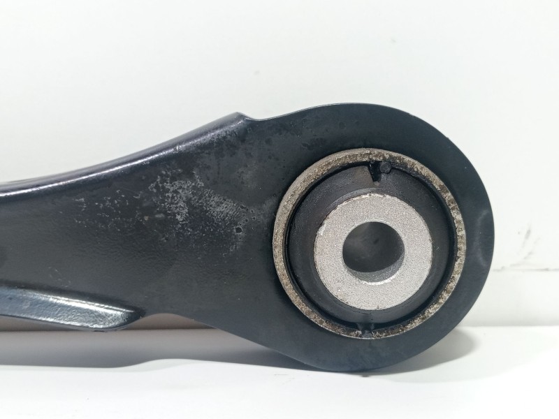 Recambio de brazo suspension superior trasero derecho para bmw 3 (f30, f80) 318 d referencia OEM IAM 6792540  