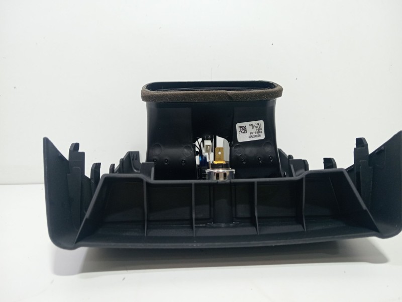 Recambio de rejilla aireadora para bmw 3 (f30, f80) 318 d referencia OEM IAM 933367502  