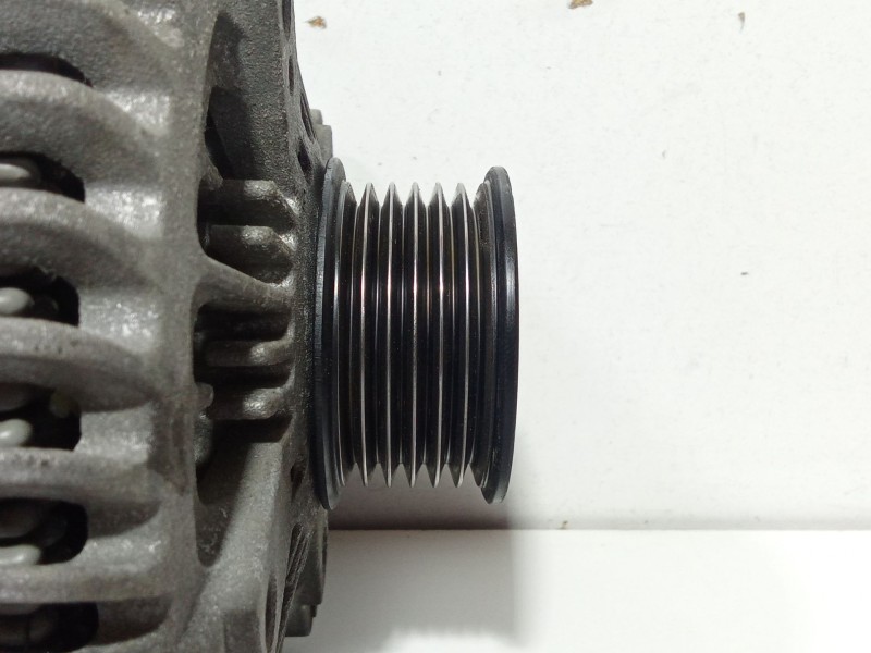 Recambio de alternador para bmw 3 (f30, f80) 318 d referencia OEM IAM 12317640875  