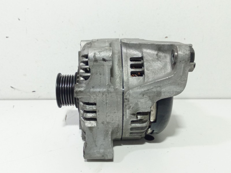 Recambio de alternador para bmw 3 (f30, f80) 318 d referencia OEM IAM 12317640875  