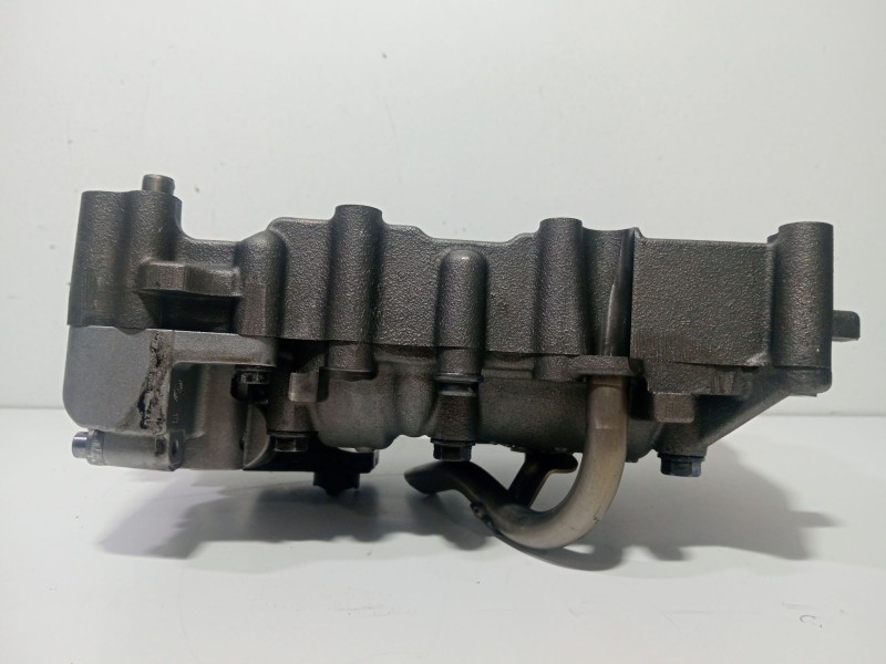 Recambio de bomba aceite para seat leon (1p1) 2.0 tdi referencia OEM IAM 03G103635B  