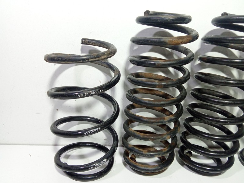 Recambio de muelle amortiguacion para seat leon (5f1) 1.6 tdi referencia OEM IAM 111502102VA   Recambio de muelle amortiguacion para seat leon (5f1) 1.6 tdi referencia OEM IAM 111502102VA