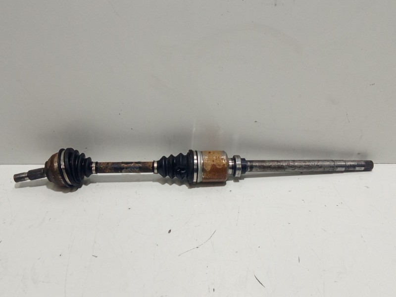 Recambio de transmision delantera derecha para peugeot 407 (6d_) 2.0 hdi 135 (6drhrh, 6drhre, 6drhrg, 6drhrj) referencia OEM IAM