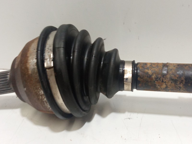 Recambio de transmision delantera derecha para peugeot 407 (6d_) 2.0 hdi 135 (6drhrh, 6drhre, 6drhrg, 6drhrj) referencia OEM IAM