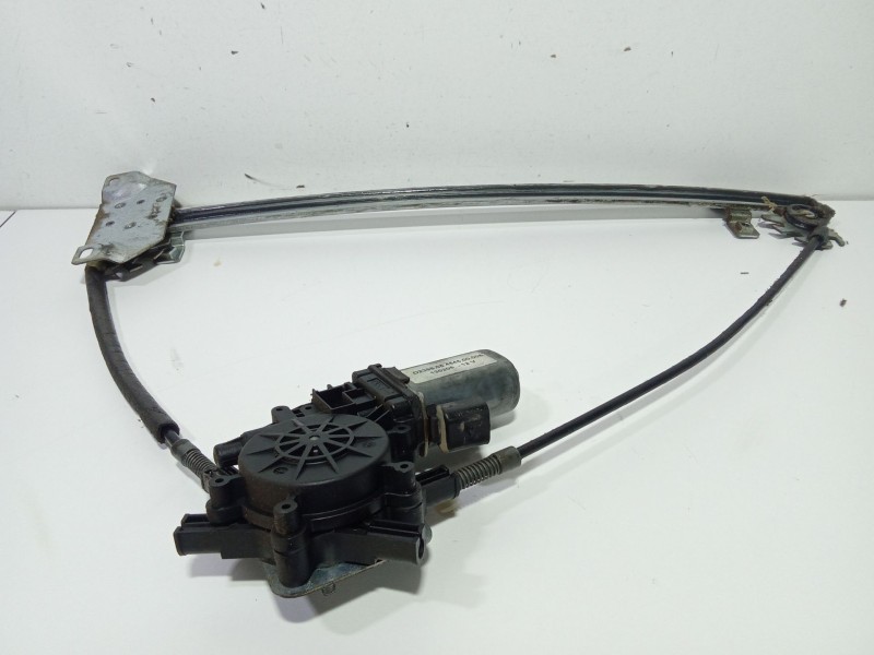 Recambio de elevalunas delantero izquierdo para nissan terrano/terrano.ii (r20) comfort plus referencia OEM IAM D239805454  