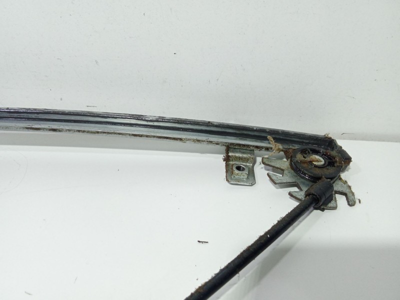 Recambio de elevalunas delantero izquierdo para nissan terrano/terrano.ii (r20) comfort plus referencia OEM IAM D239805454  