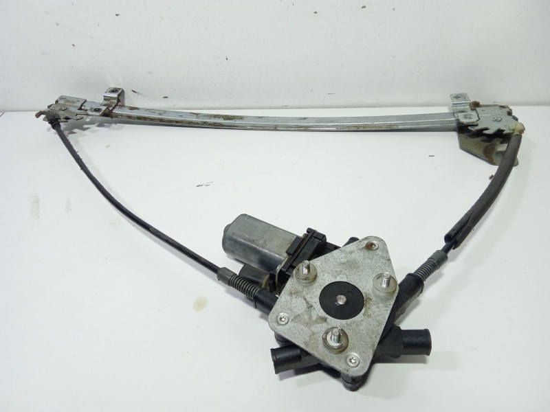 Recambio de elevalunas delantero izquierdo para nissan terrano/terrano.ii (r20) comfort plus referencia OEM IAM D239805454  