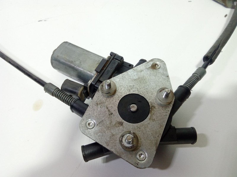 Recambio de elevalunas delantero izquierdo para nissan terrano/terrano.ii (r20) comfort plus referencia OEM IAM D239805454  