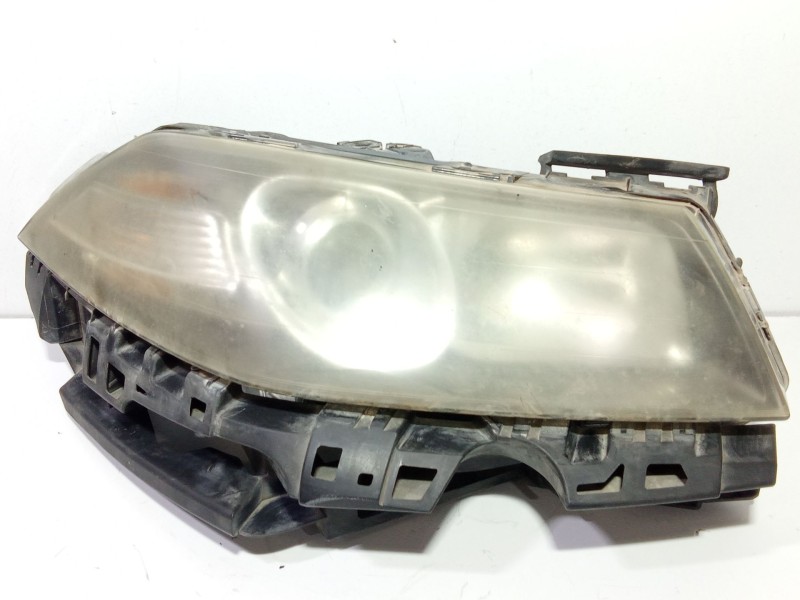 Recambio de faro derecho para renault megane ii (bm0/1_, cm0/1_) 1.9 dci referencia OEM IAM 8200412748F  